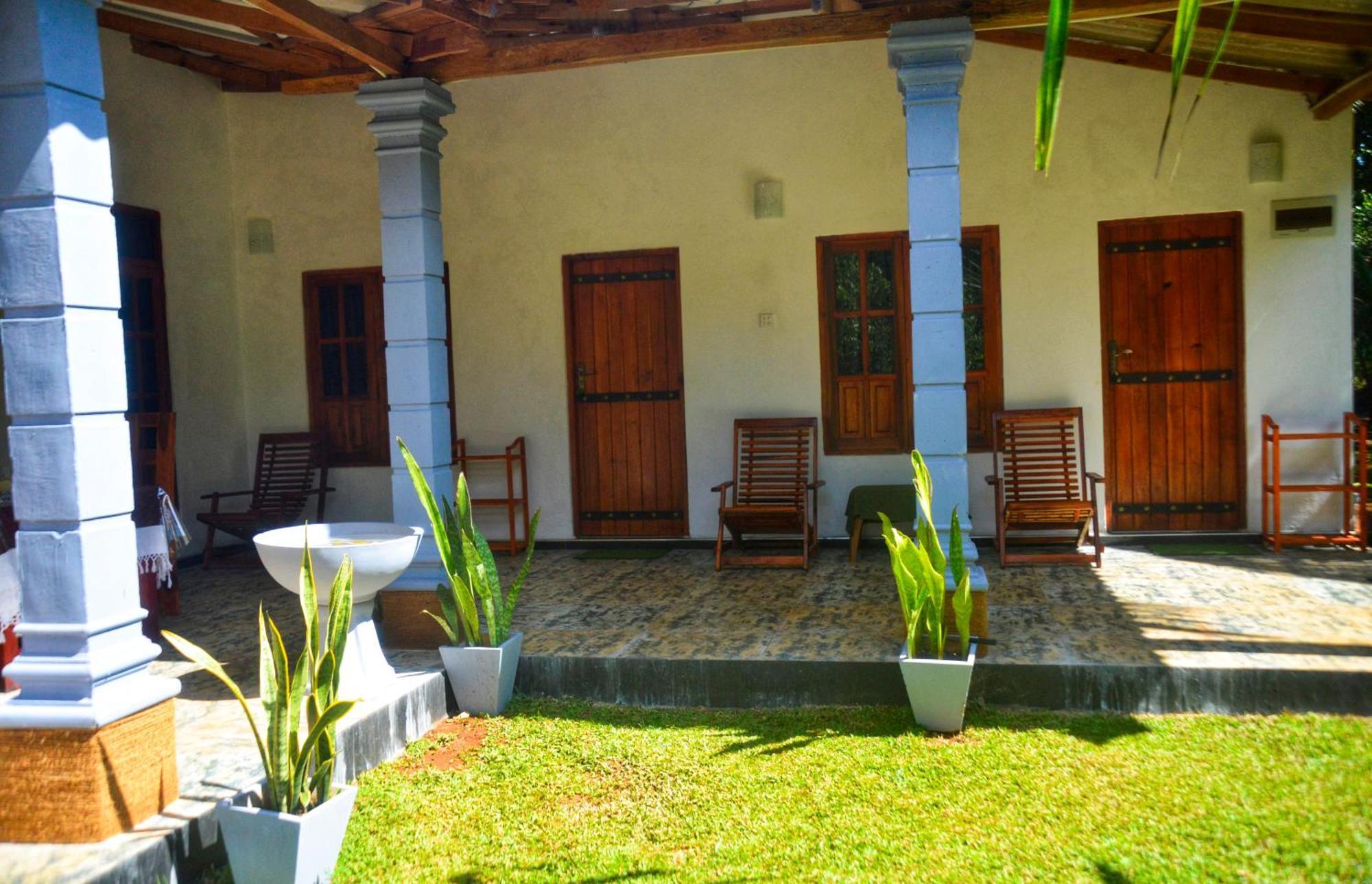 Tropical Garden Homestay Pidurangala Сигирия Екстериор снимка