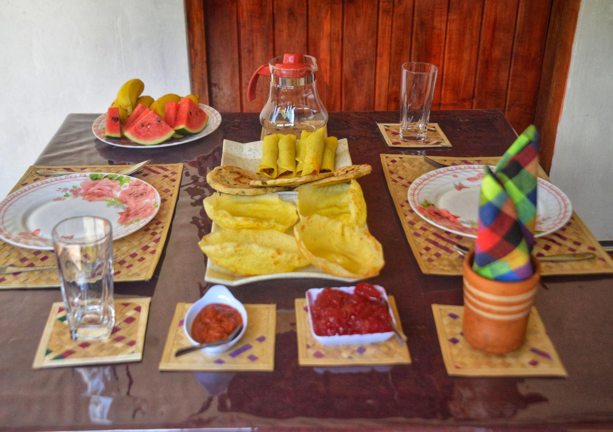 Tropical Garden Homestay Pidurangala Сигирия Екстериор снимка