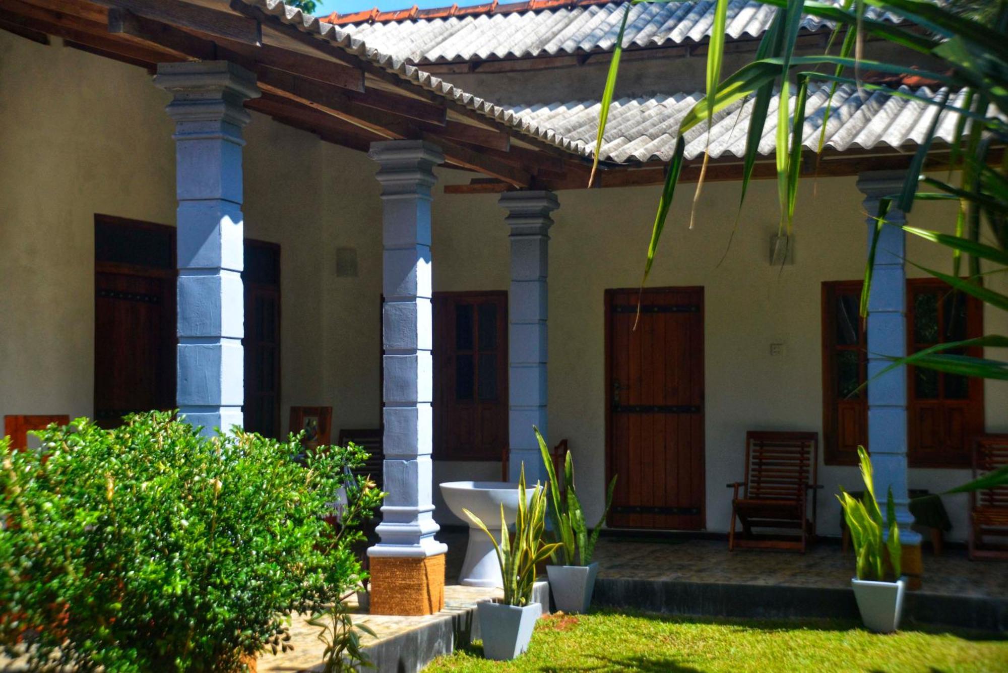 Tropical Garden Homestay Pidurangala Сигирия Екстериор снимка