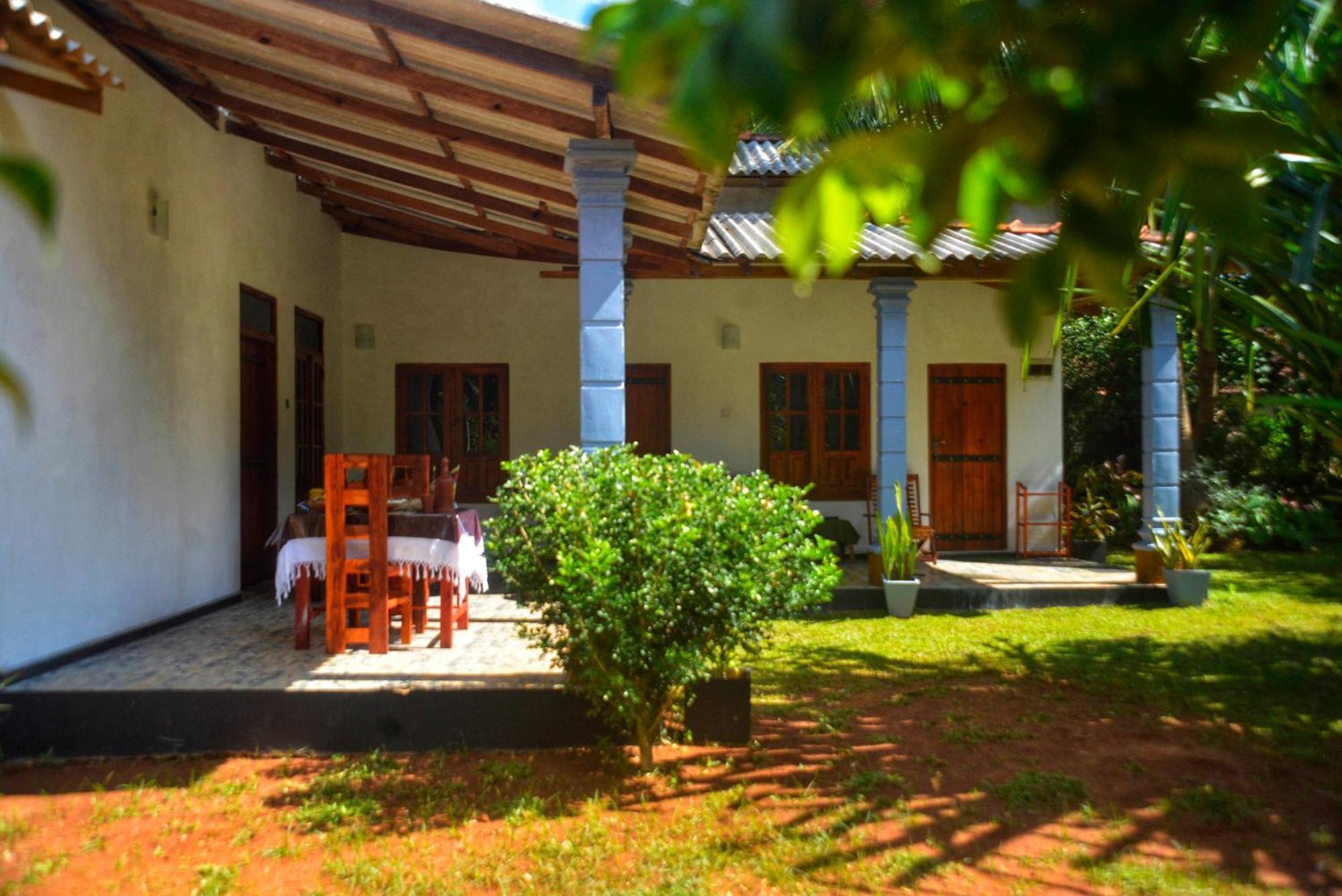 Tropical Garden Homestay Pidurangala Сигирия Екстериор снимка